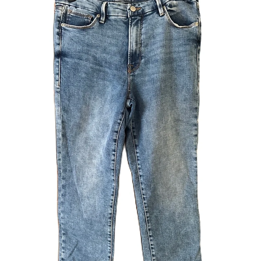 Good American Good High Rise Cropped Girlfriend Jeans. Size 12/31 - Picture 2 of 8